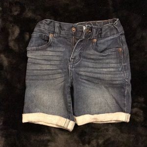 Boys denim shorts (size adjustable)